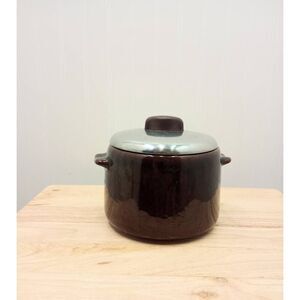 Vintage West bend, ceramic Crock bean pot with aluminum lid